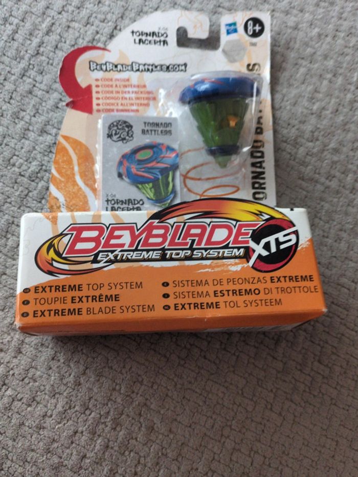 Toupie Beyblade extrême top system XTS X06 - photo numéro 2