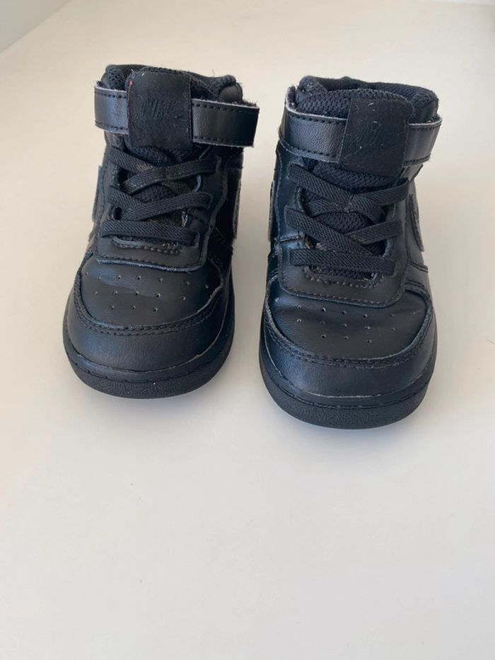 Nike 23,5 - photo numéro 2