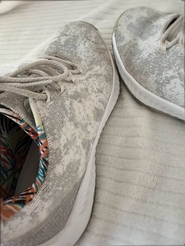 Adidas James Harden chaussures de basket taille 40 2/3 - photo numéro 4