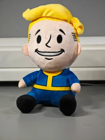 Peluche Vault Boy Fallout 20cm neuve