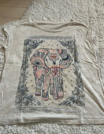 T-shirt taille M Stradivarius