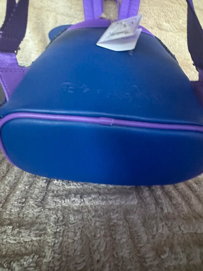 Loungefly Disneyland Paris 30ans neuf - photo numéro 3