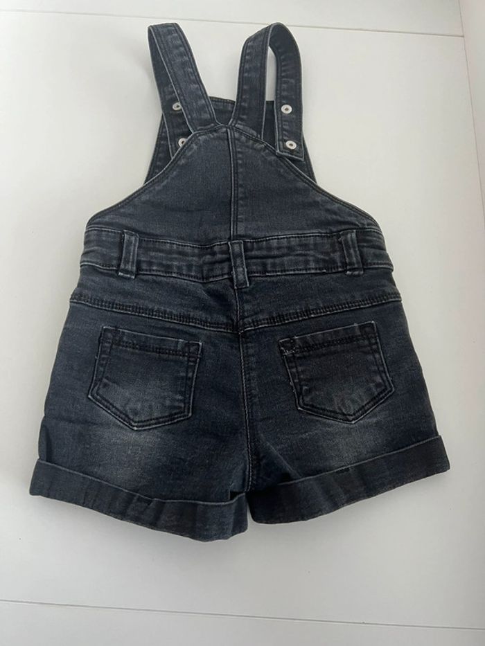 Salopette short Minnie mouse taille 3 ans - photo numéro 3