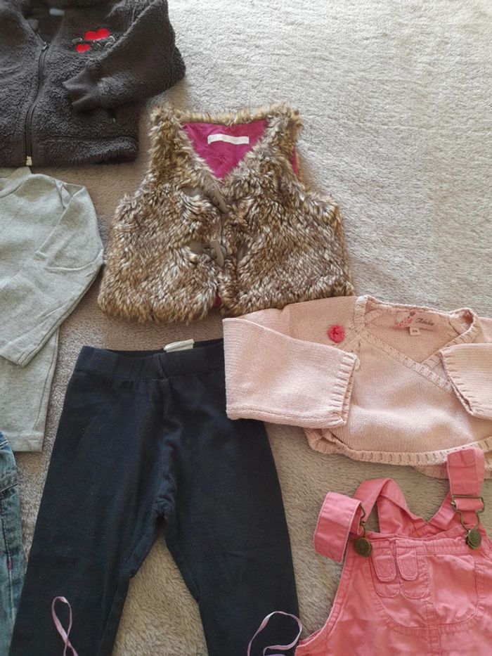 Lot vêtements fille taille 18 mois - photo numéro 4