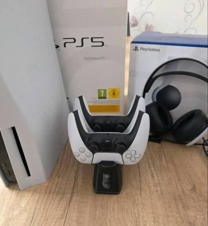 Sony playstation 5 pro - photo numéro 2