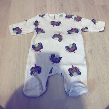Pyjama avec petit éléphant