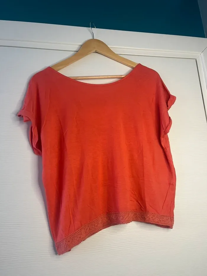 🔹 T-shirt Corail Fluide – Gémo 🔹