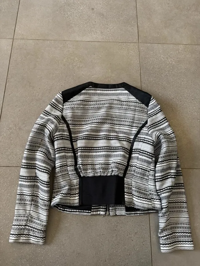 Gilet Anne Weyburn, très bon état, taille 40 - photo numéro 4