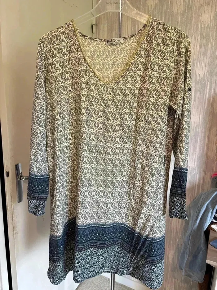 Blouse manche longue taille 36 marque red queen•