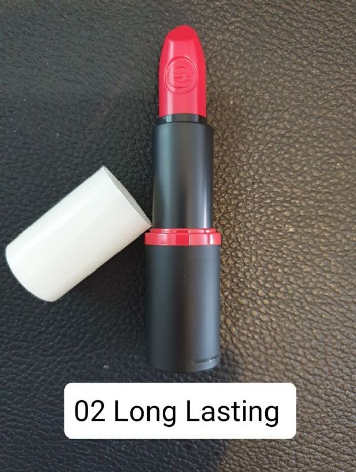 Rouge à lèvres Essence Long lasting 02