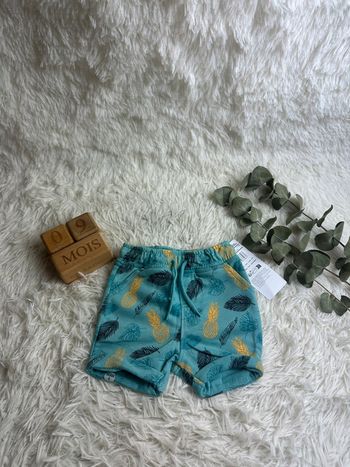 Short orchestra taille 9 mois