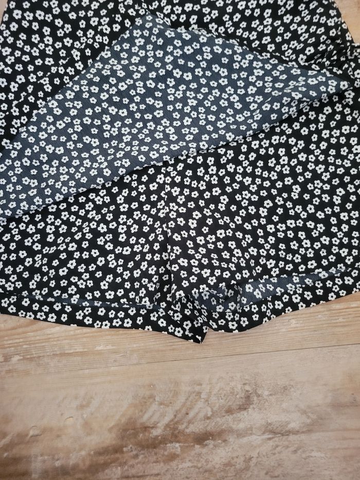 Jupe short - photo numéro 2