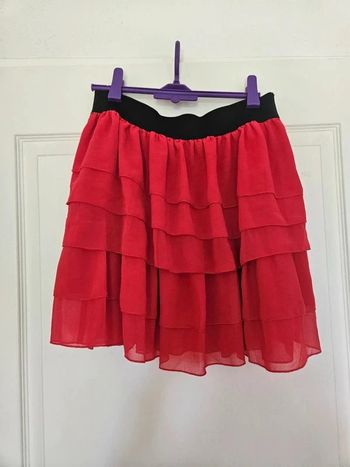 Jupe rouge - Ici et Maintenant