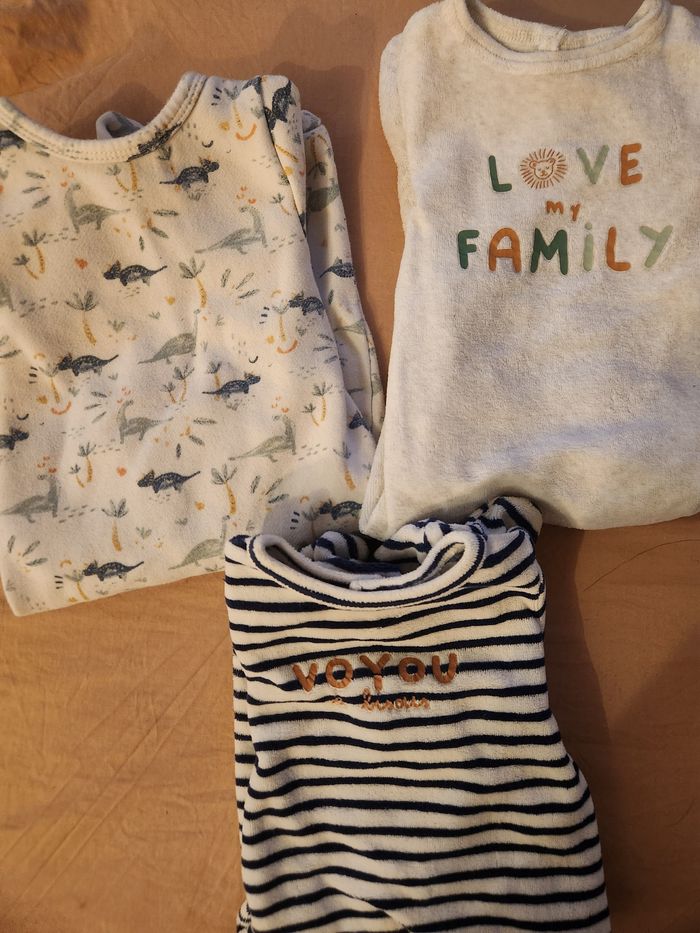 3 pyjamas 6 mois