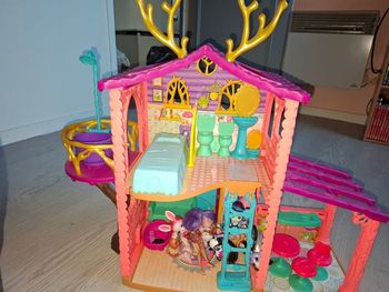 Maison enchantimals avec poupées