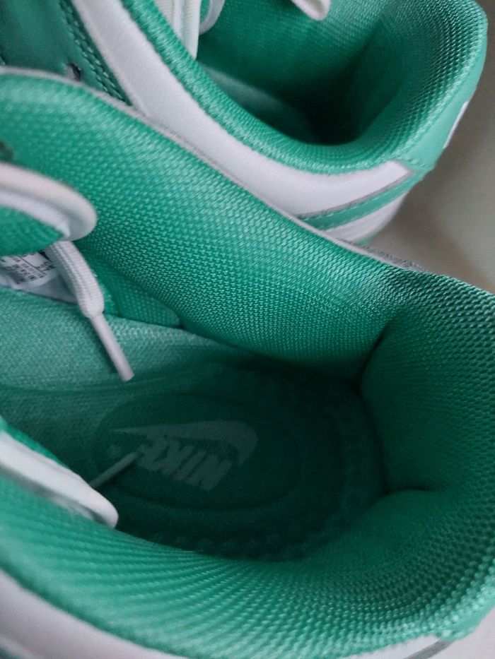 Nike Clear Jade t42.5 ( mixte H/F) - photo numéro 3