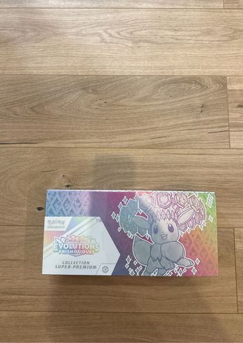 Coffret Super Premium Collection Évolutions Prismatiques