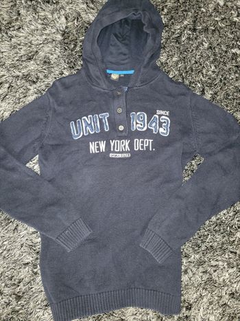 Pull by kool taille 14 ans bleu marine très bon état