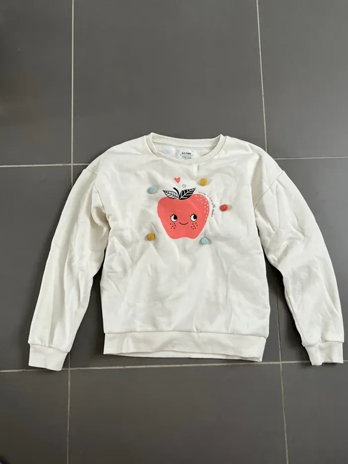 Sweat pomme kiabi 10 ans en très bon état