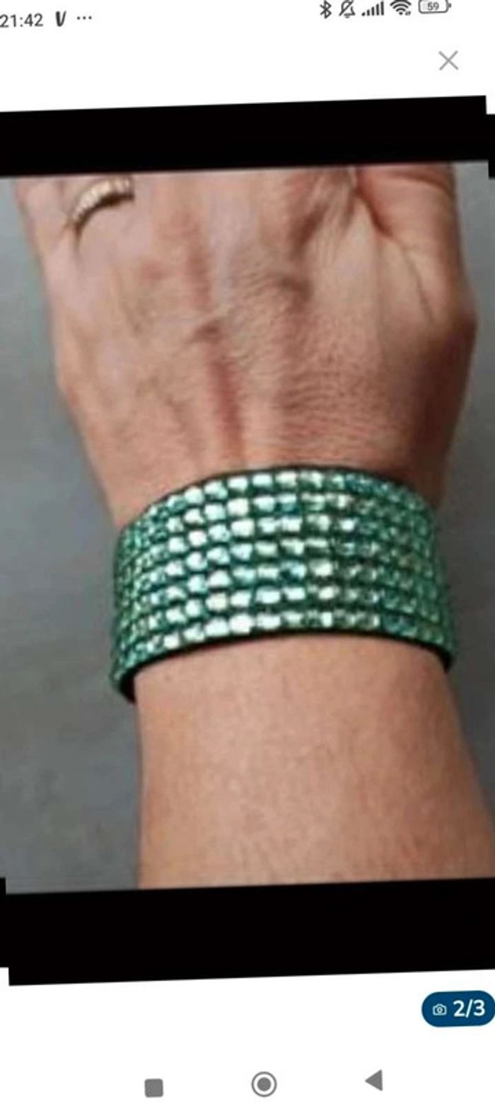 Bracelet vert brillant