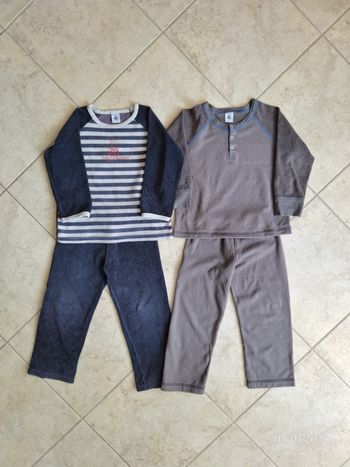 2 pyjamas chauds Petit Bateau 4 ans