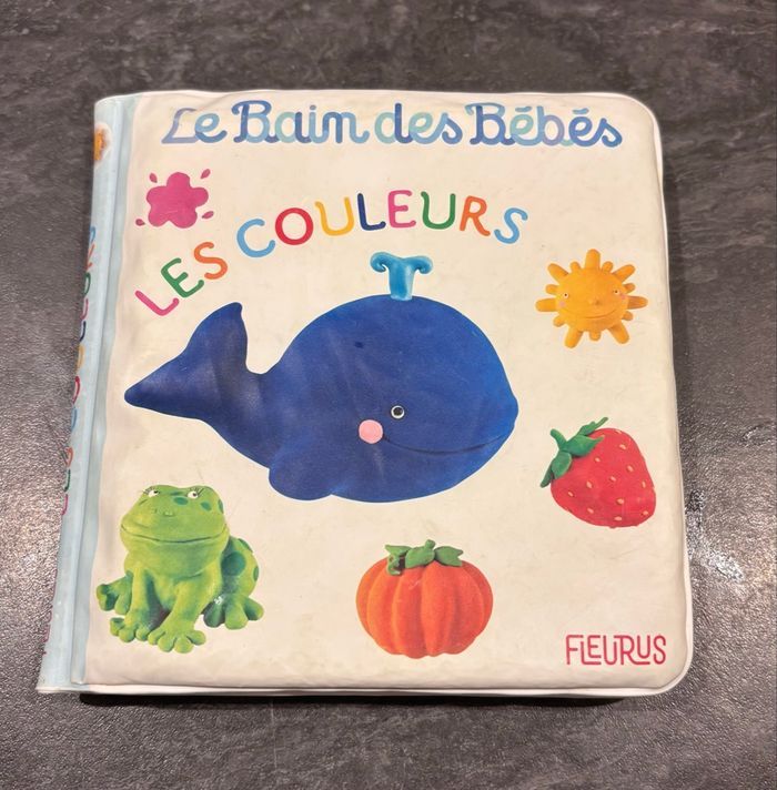 Livre de bain bébé les couleurs