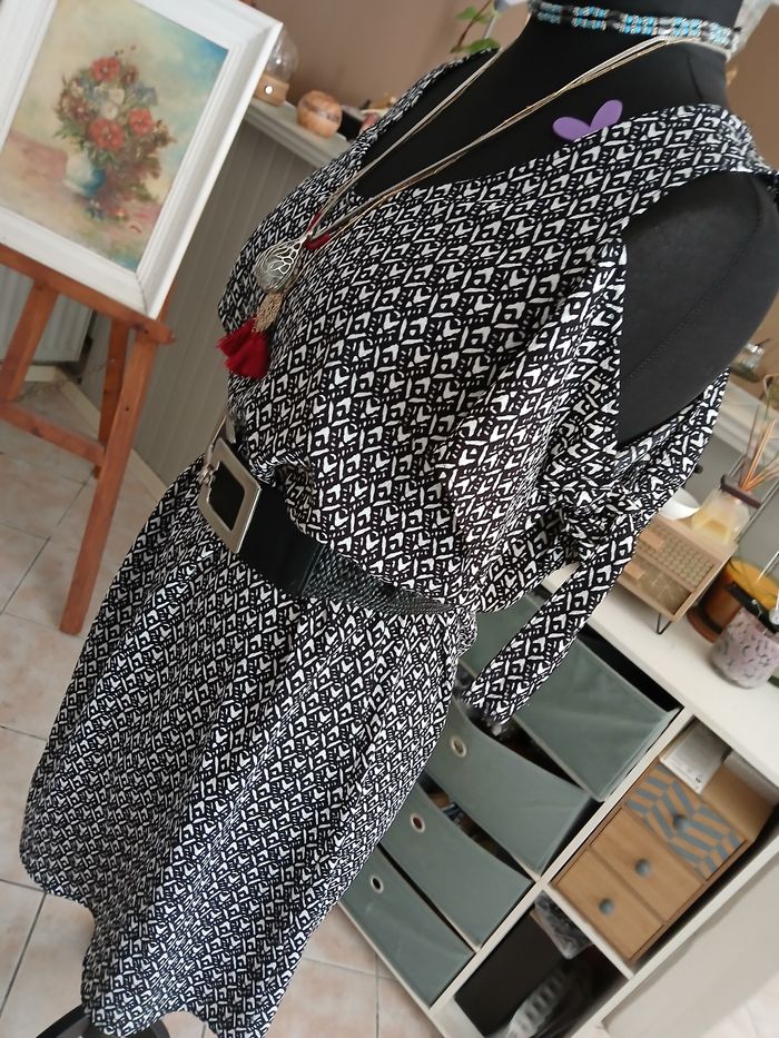 Robe droite fluide T44. - photo numéro 3