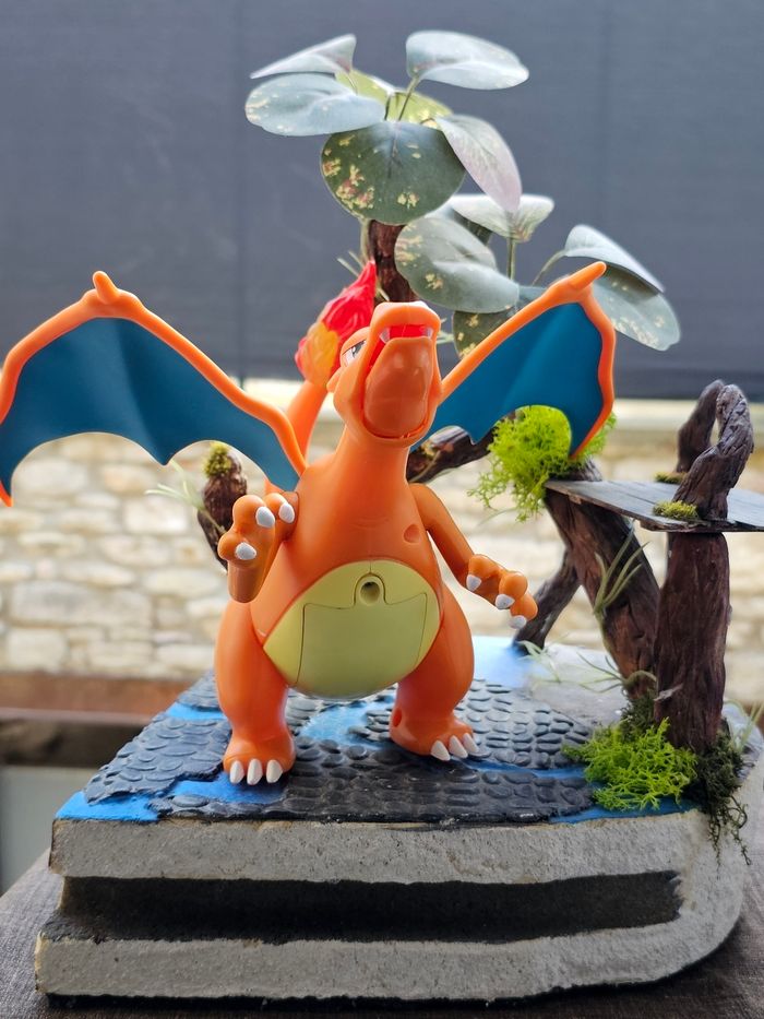 Super grande figurine Pokemon Nintendo Dracaufeu - photo numéro 2