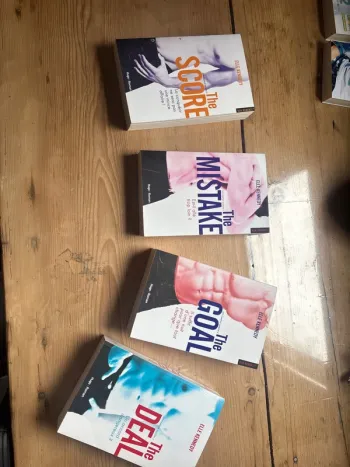 4 tomes off campus