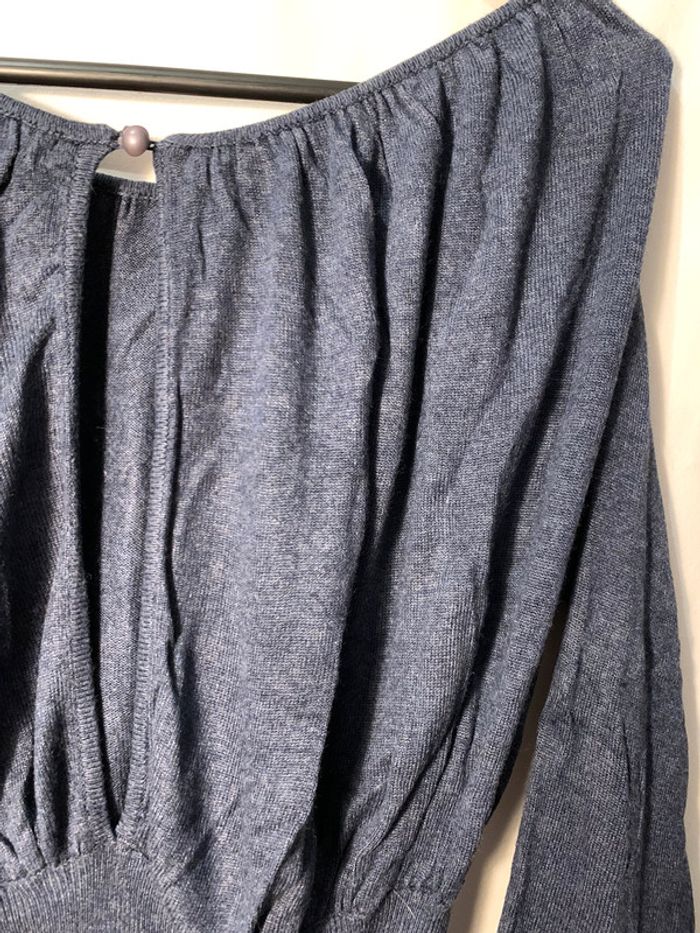 Top  fendue dans le dos - photo numéro 2