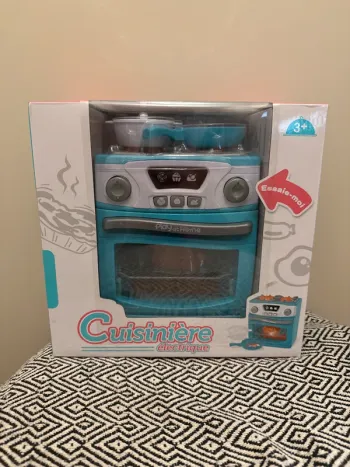 WDK - Cuisinière électrique avec effets sonores et lumineux -3 ans et +
