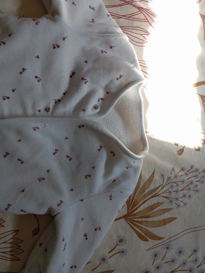 Petite veste de pyjama polaire . 36 mois - photo numéro 3