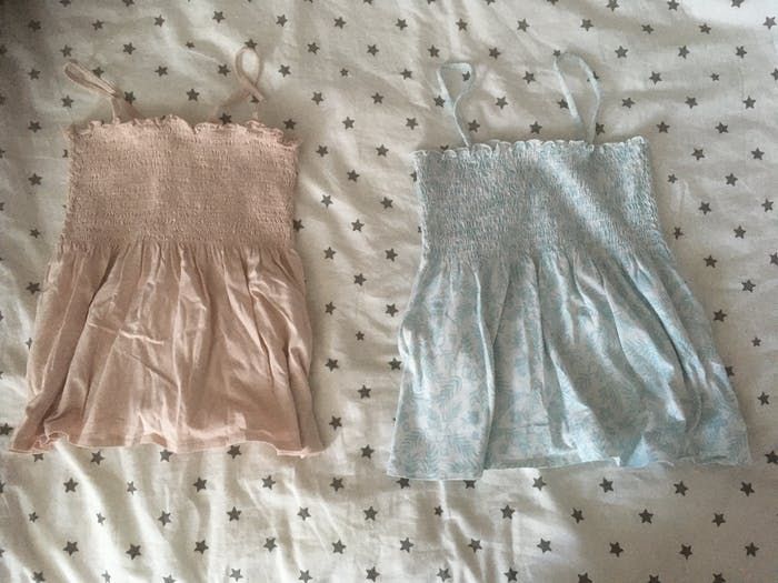 Lot de 2 hauts d’été  rose et bleu taille 10 ans