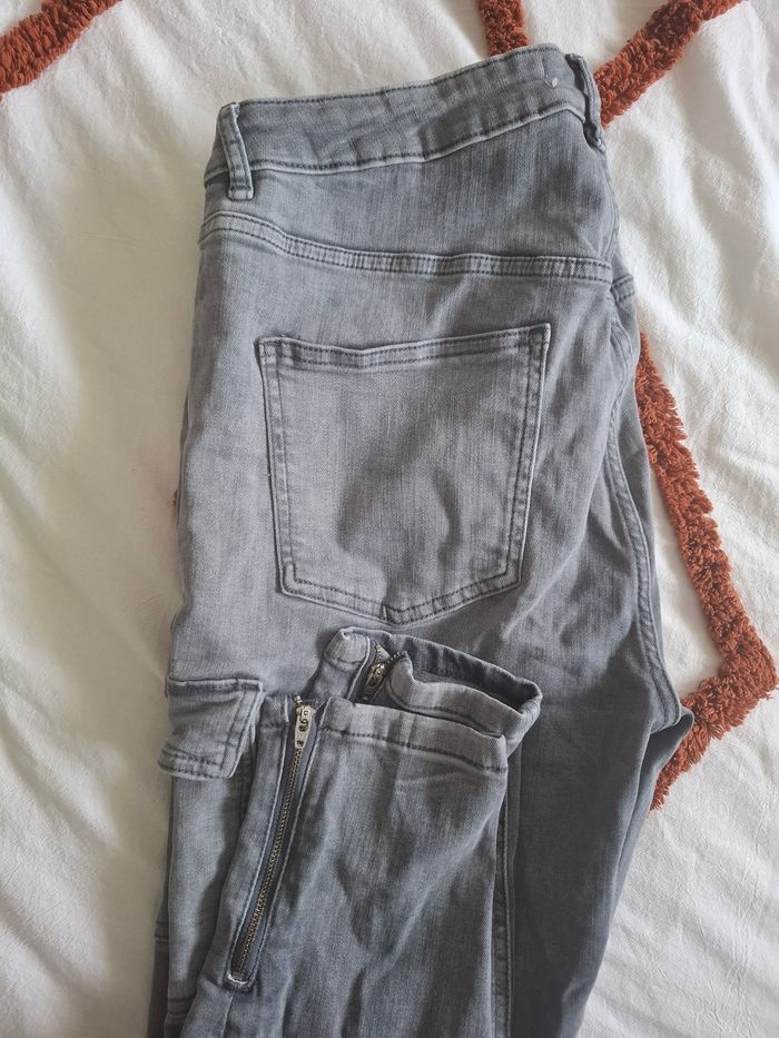 Pantalon gris - photo numéro 2