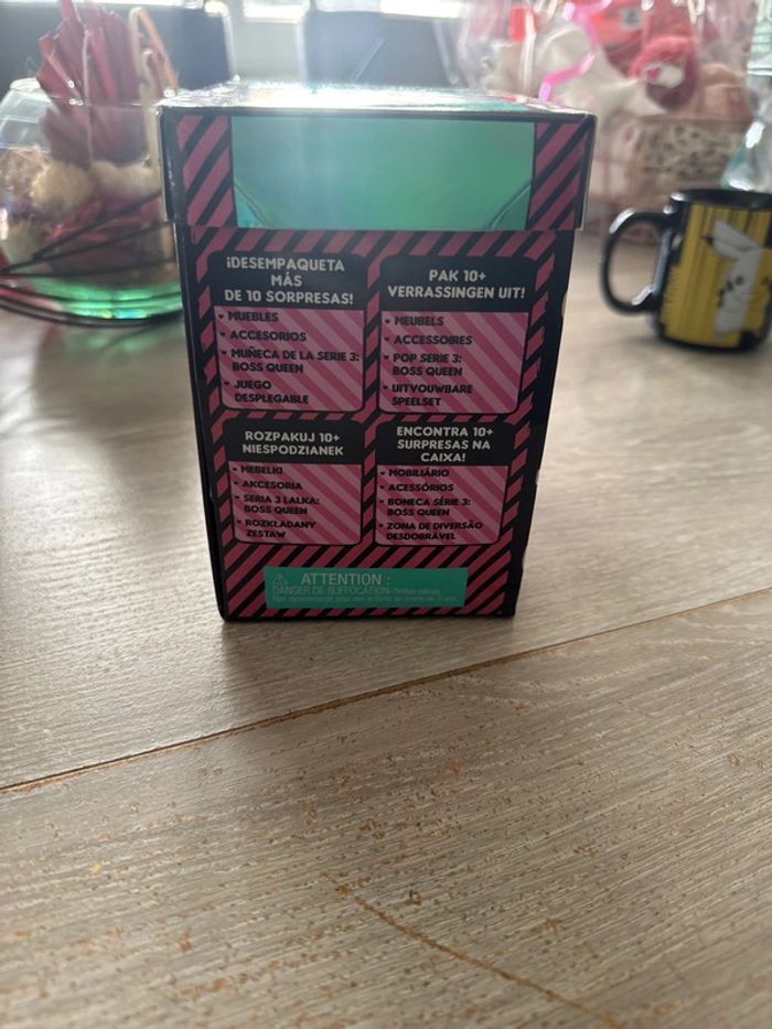 Poupée lol secrétariat - photo numéro 5