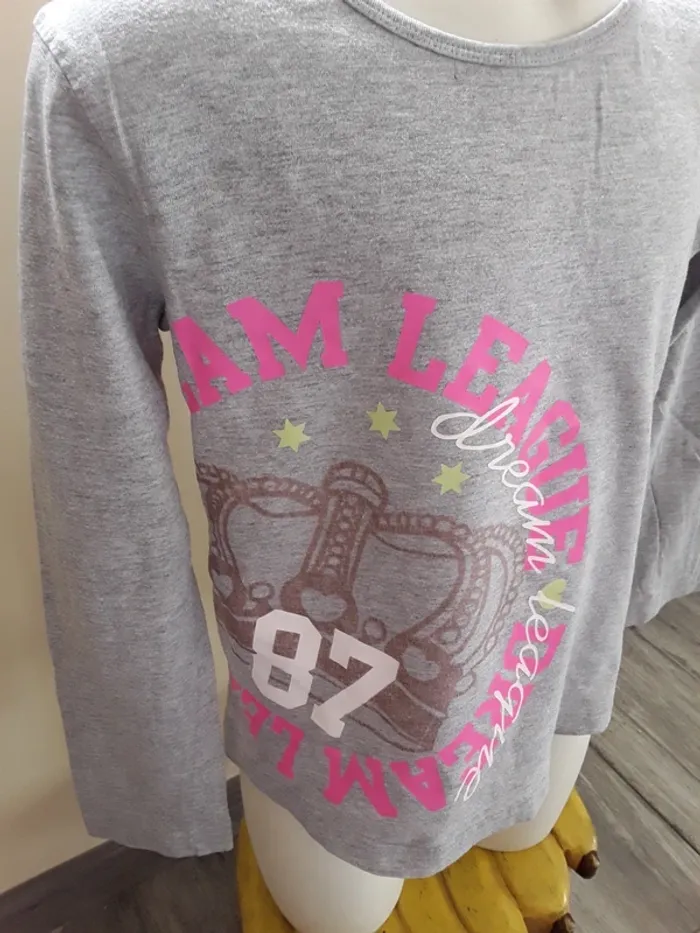 Tee-shirt manches longues 8/10 ans (134-140 cm) - photo numéro 2