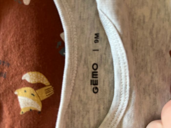 Lot de 3 bodies bébé garçon taille 9 mois - photo numéro 2