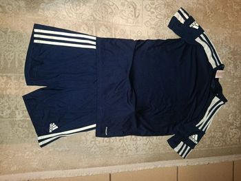 Ensemble adidas