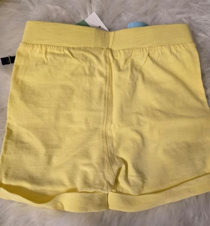NEUFS (NON PORTÉS) 😍💙 sweat et short 18mois garçon 💙😍 - photo numéro 5