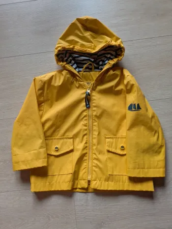 Veste imperméable hublot 9 mois