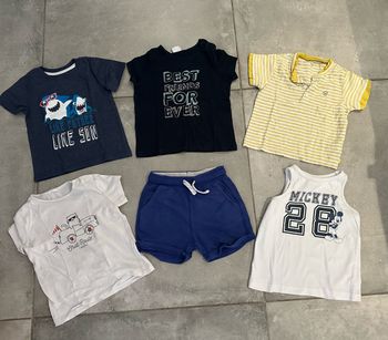 Lot vêtement été 18 / 24 mois un short 4 tee shirts et un débardeur