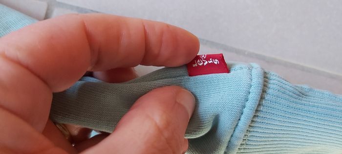 Sweat à capuche 12 ans - photo numéro 4