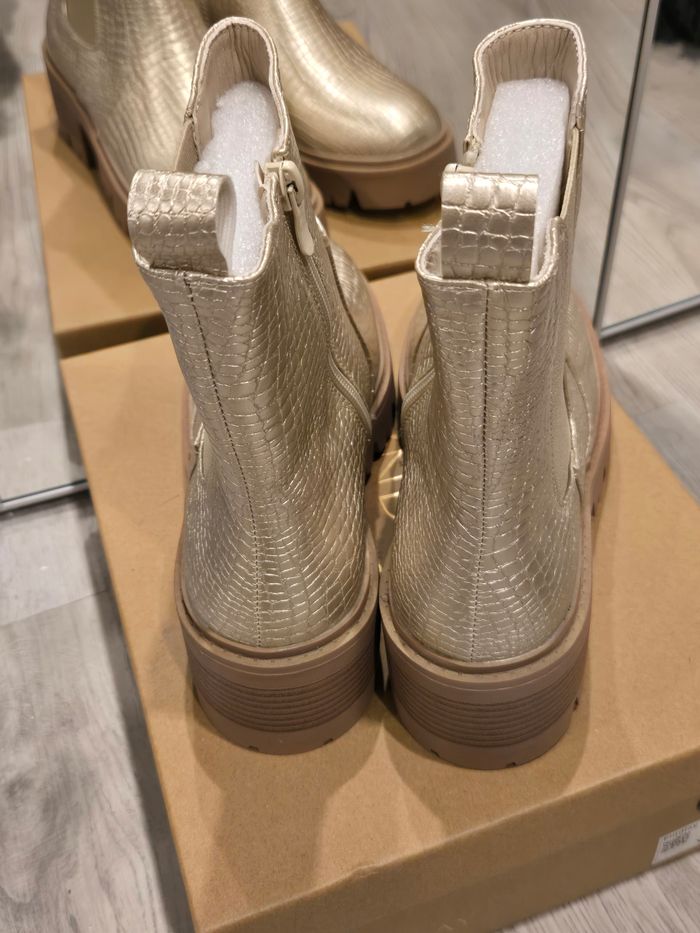 Bottines Chelsea dorées simili croco P39 Findlay neuves - photo numéro 5
