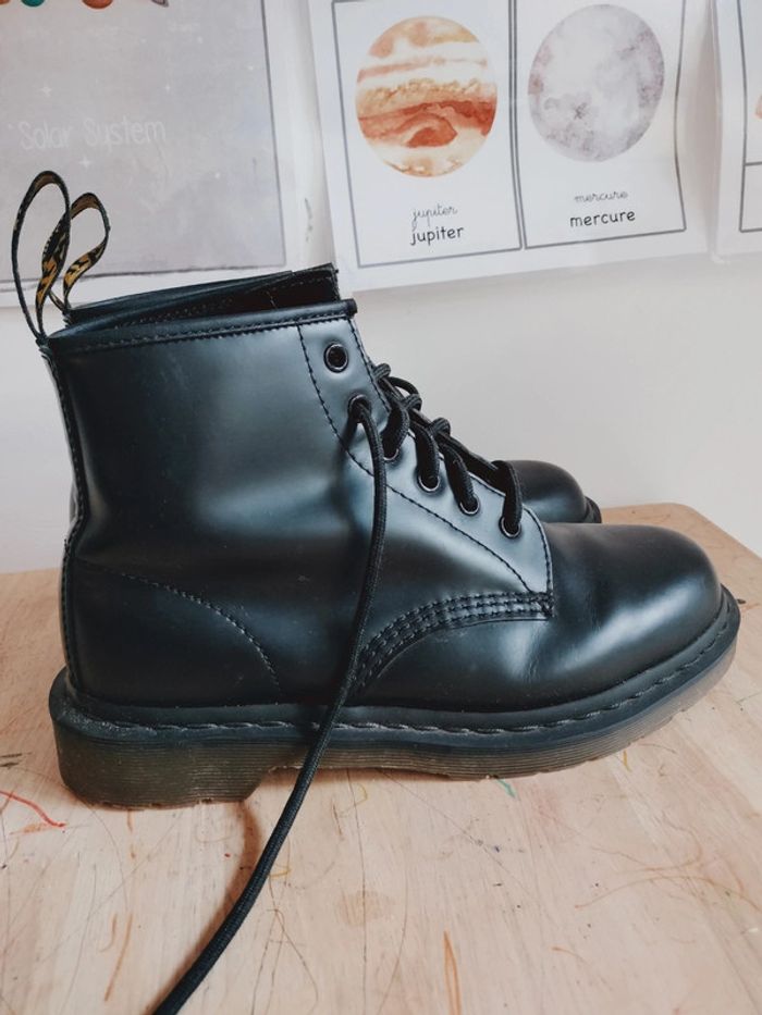 Dr Martens 6 EYE boots