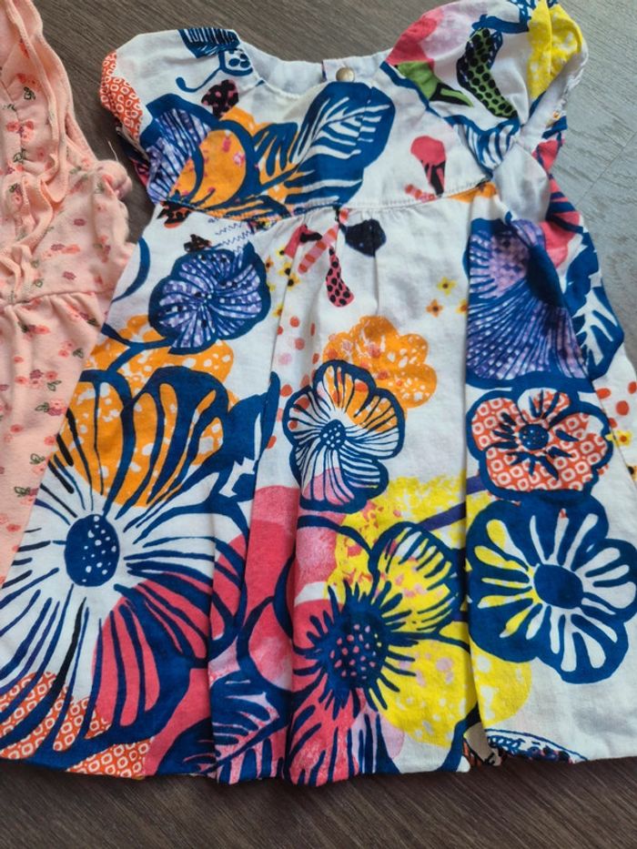 Magnifique lot de 3 robes 3 mois - photo numéro 2