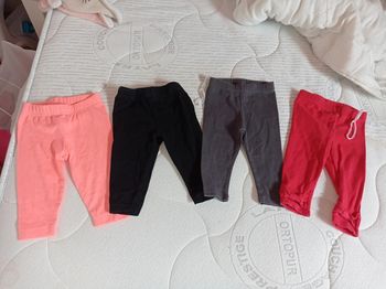 Lot 4 leggins longs 6 mois