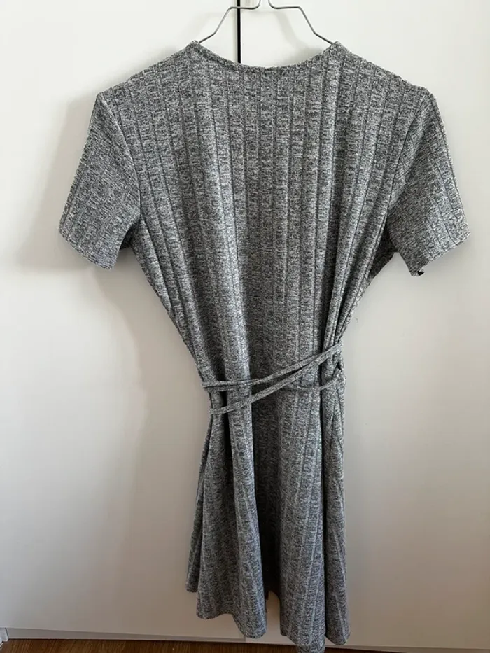 Robe grise Zara - photo numéro 3
