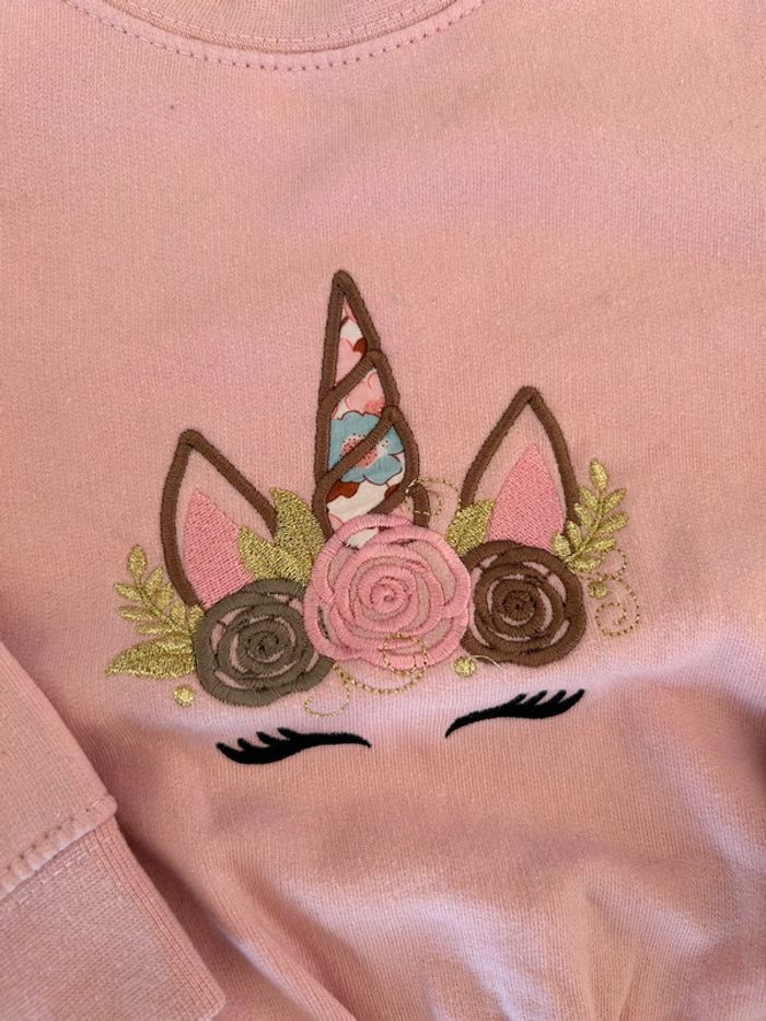 Sweat brodé rose charlotte et compagnie - photo numéro 3