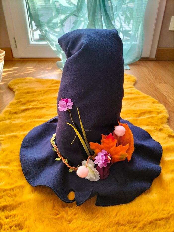 Chapeau halloween feutre et feuilles automne - photo numéro 2