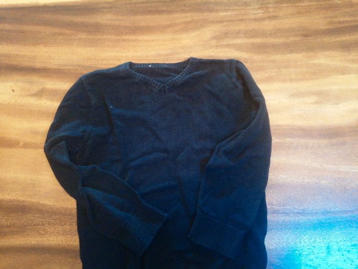 Pull noir col v - photo numéro 2